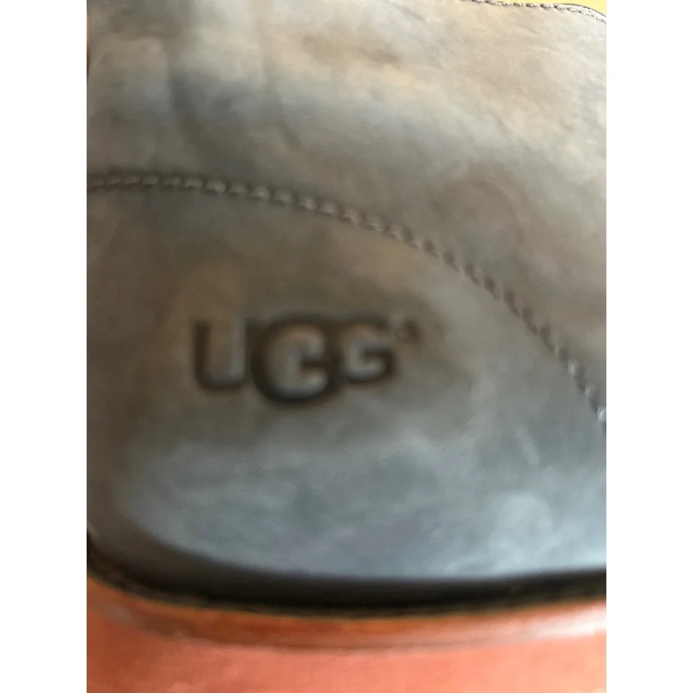 UGG Leighton Chukka Boots Navy Leather Heritage Workwear Preppy Preppy Leather